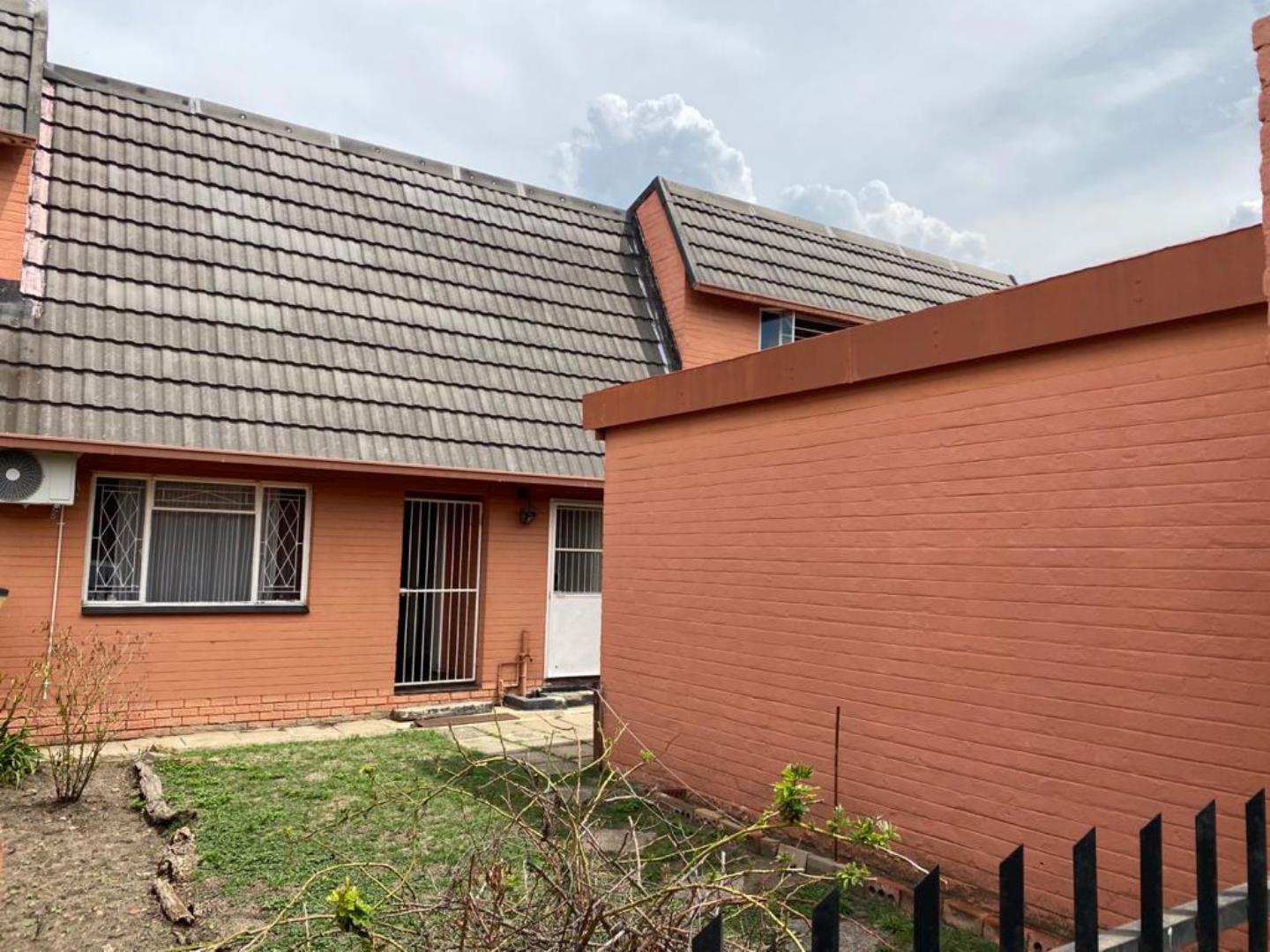 2 Bedroom Townhouse for Sale - KwaZulu Natal