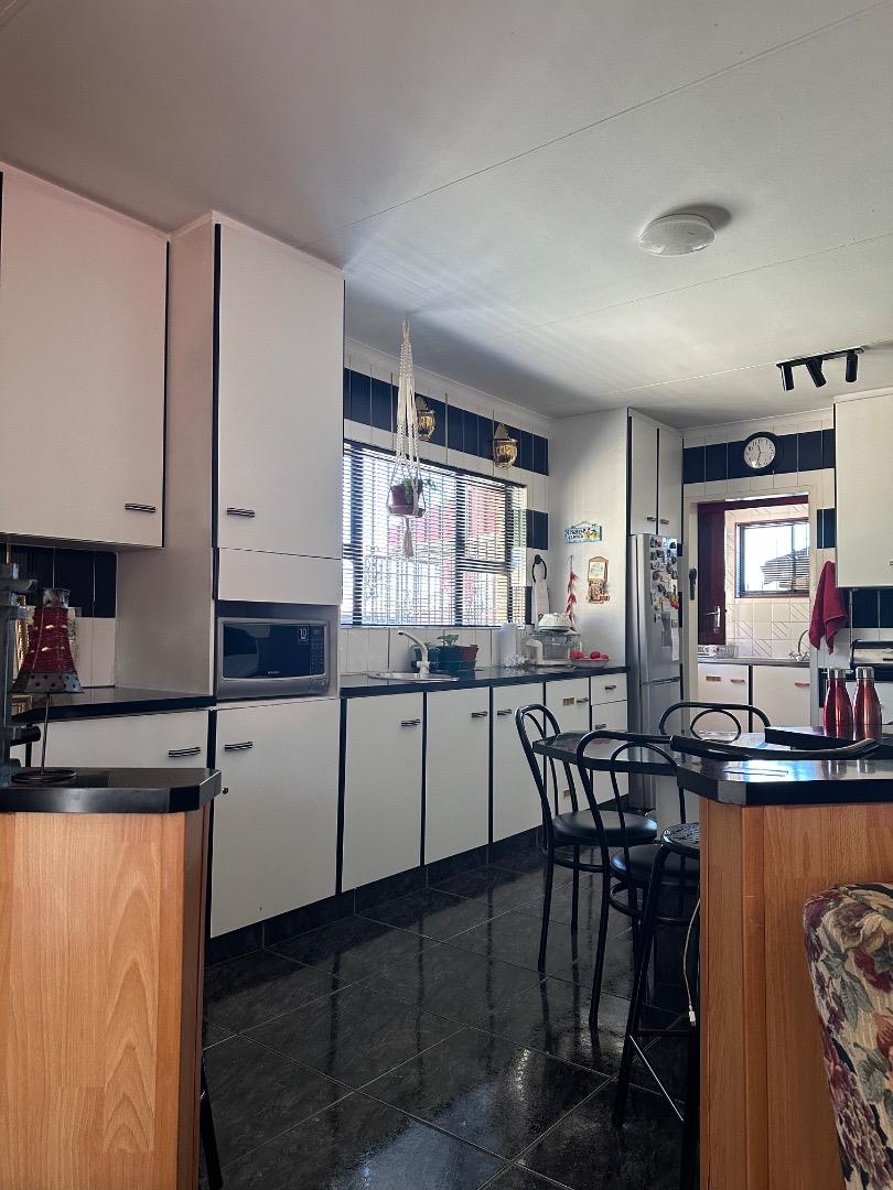 4 Bedroom House for Sale - KwaZulu Natal