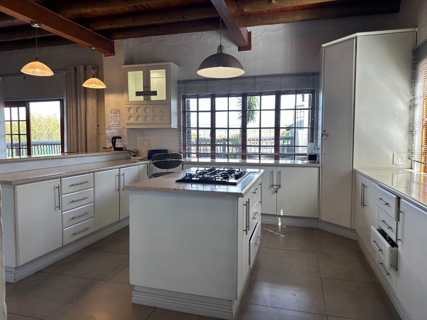 9 Bedroom House + Cottage/Flat for Sale - KwaZulu Natal